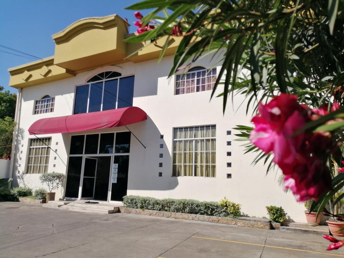 Hotel Plaza Floresta San Miguel Esterno foto